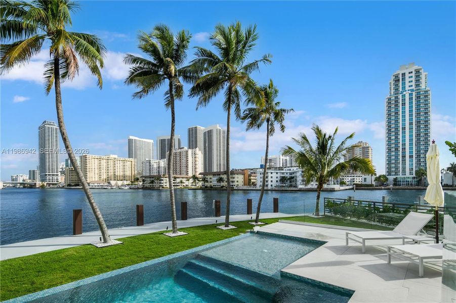 Condo located in Hallandale Beach, FL showcasing its design and architecture (Image 30).