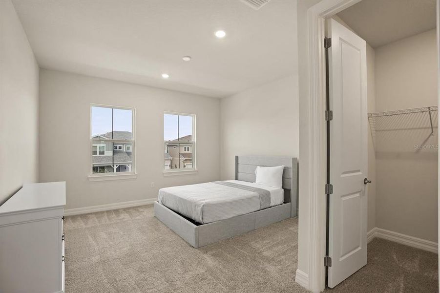 Furnished interior view inside a new home in , Orlando (Image 19).