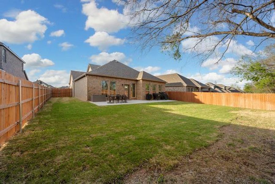 Exterior details and patio area of a home in , Waco (Image 24).