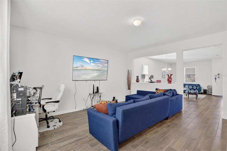 Furnished interior view inside a new home in The Reserve at Lake Ridge, Minneola (Image 16).