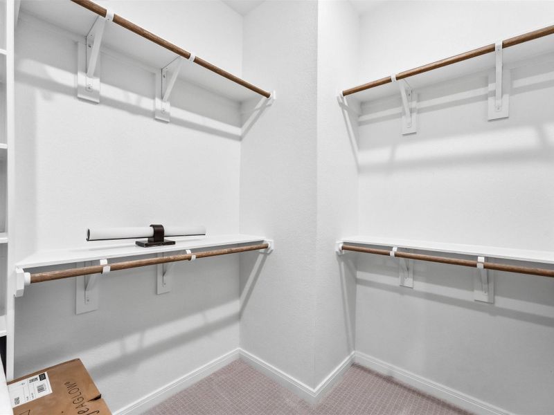 Spacious, unfurnished interior of a new home in , Houston (Image 22).