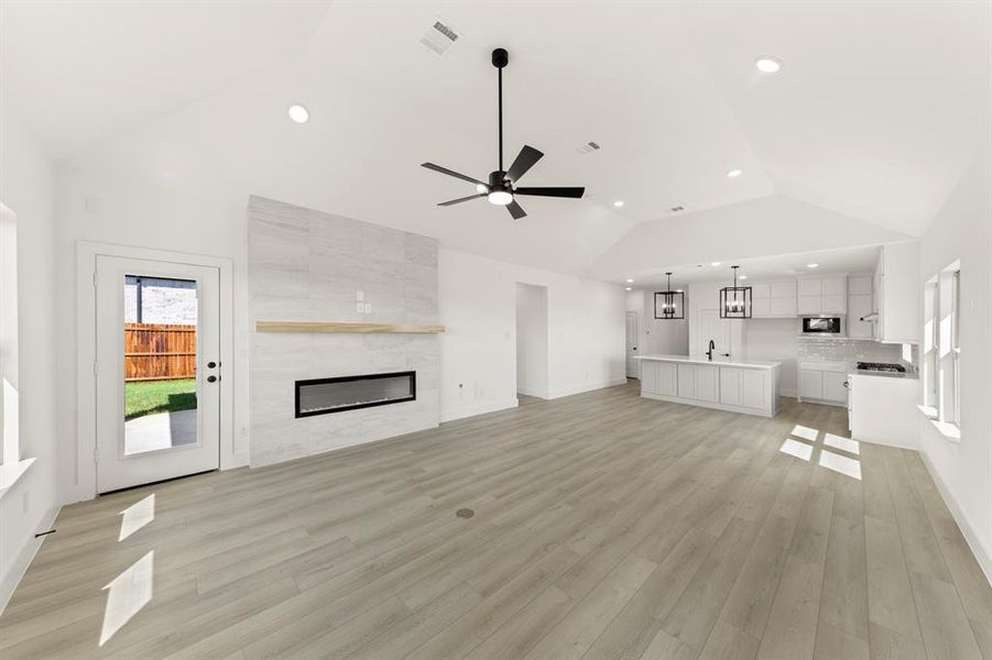 14. 2503 Rolling - Family (3) 14. 2503 Rolling - Family (3)