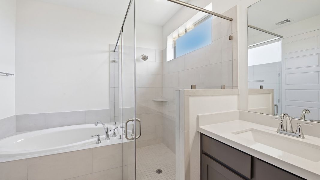 Furnished interior view inside a new home in Meraki, Forney (Image 13).