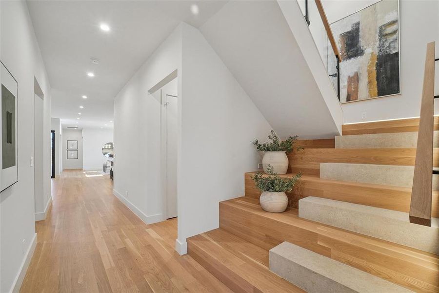 Furnished interior view inside a new home in , Dallas (Image 17). Furnished interior view inside a new home in , Dallas (Image 17).