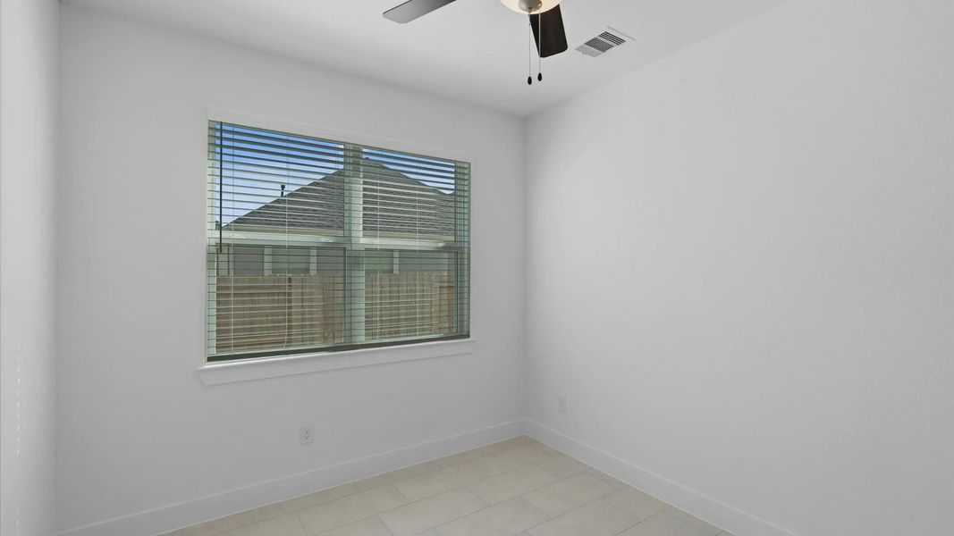 Spacious, unfurnished interior of a new home in Emory Glen, Magnolia (Image 13).