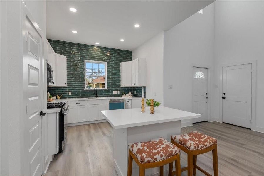 Furnished interior view inside a new home in , Houston (Image 36).