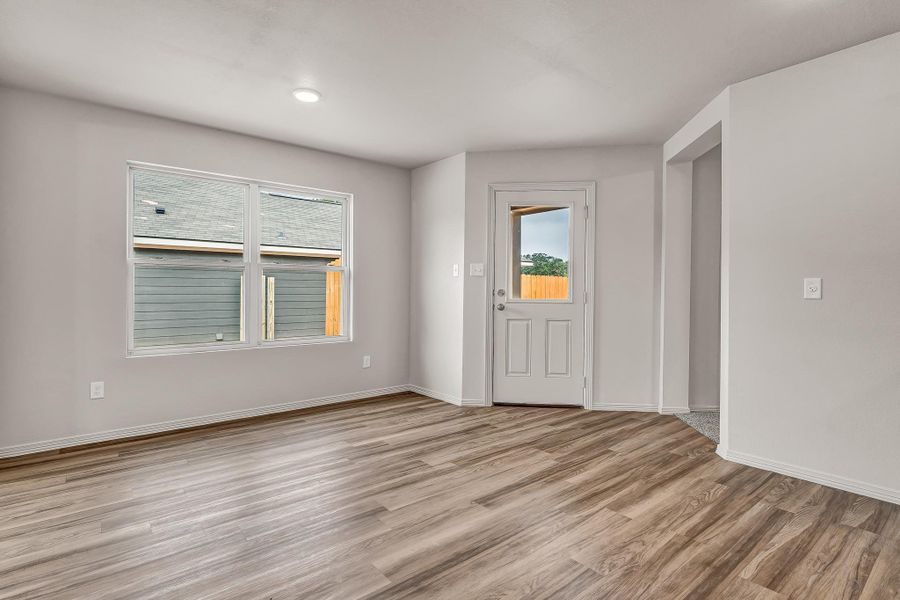**Photos are sample photos of similar plan. Colors and features might vary**