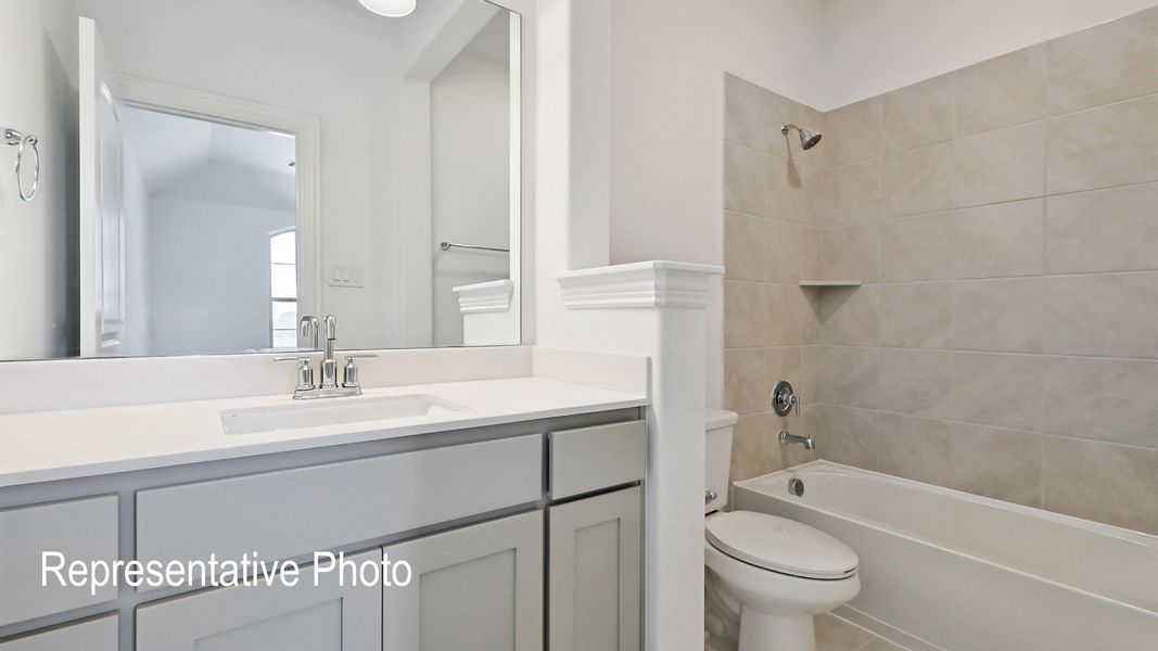 Furnished interior view inside a new home in Ridge Crossing, Waxahachie (Image 20).