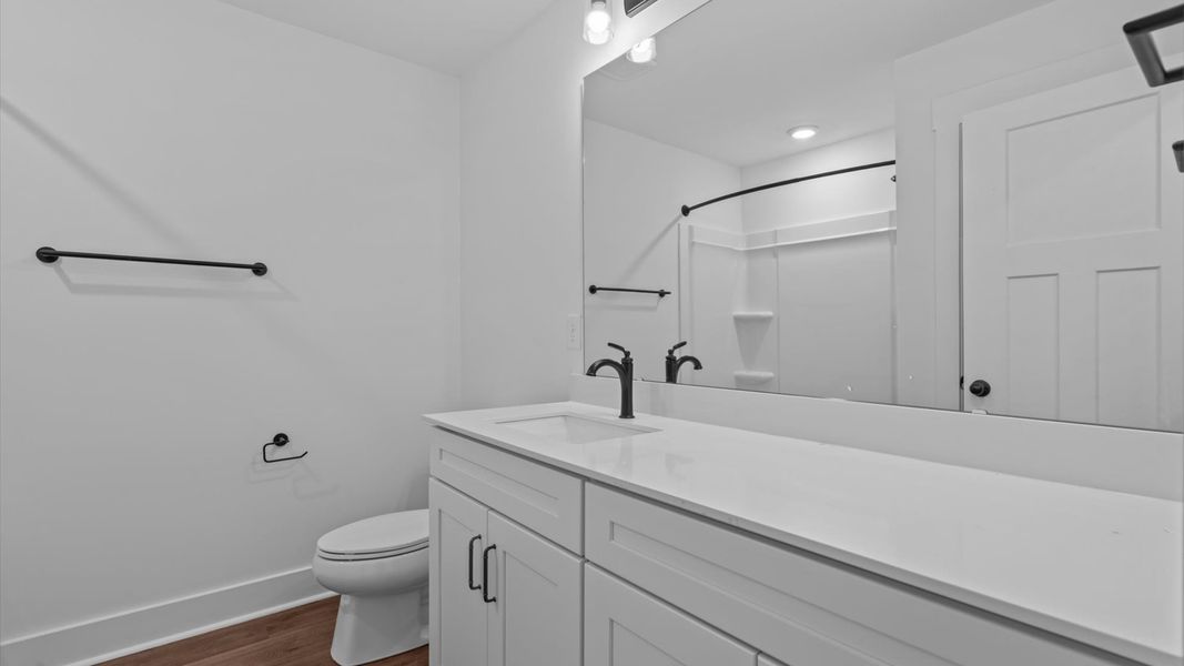 Well-appointed full bath with high standards of craftsmanship and everyday function