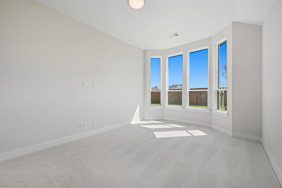 Spacious, unfurnished interior of a new home in Trinity Falls, McKinney (Image 23).