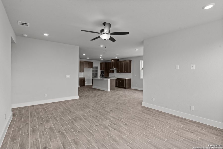 Spacious, unfurnished interior of a new home in Skybrooke, San Antonio (Image 24). Spacious, unfurnished interior of a new home in Skybrooke, San Antonio (Image 24).