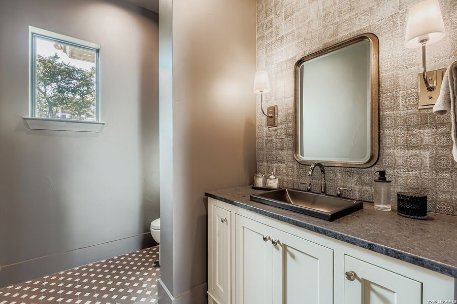 Furnished interior view inside a new home in Pecan Springs, Boerne (Image 31).