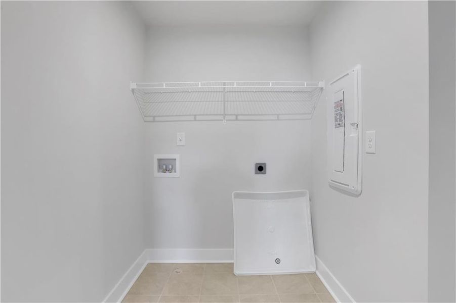 Spacious, unfurnished interior of a new home in The Paddocks at Doc Hughes, Buford (Image 31).