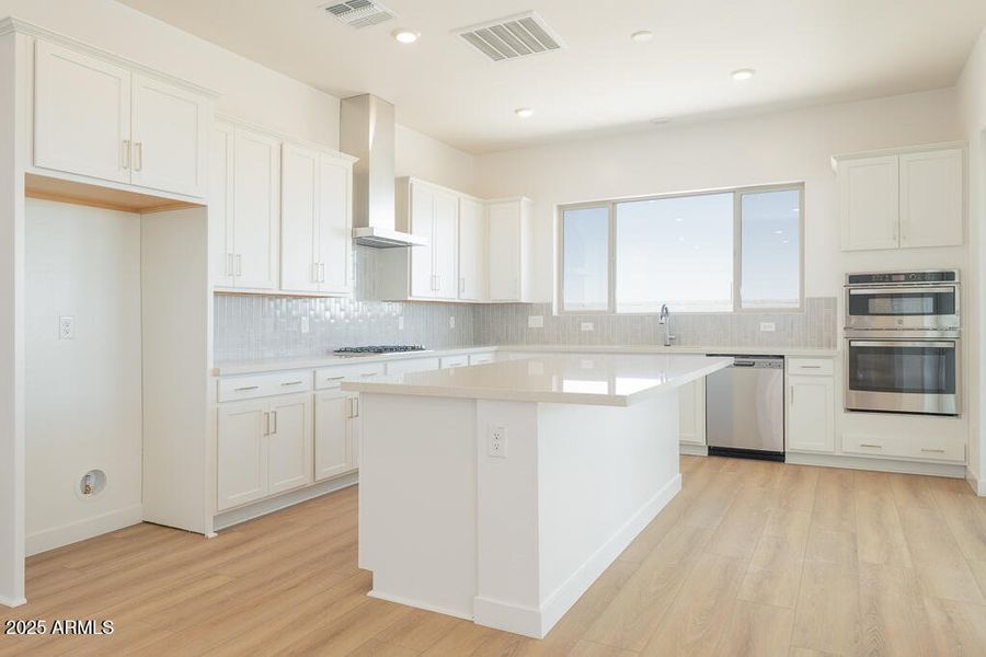 Tri Pointe Homes - Soleo 324 - Kitchen - Tri Pointe Homes - Soleo 324 - Kitchen -