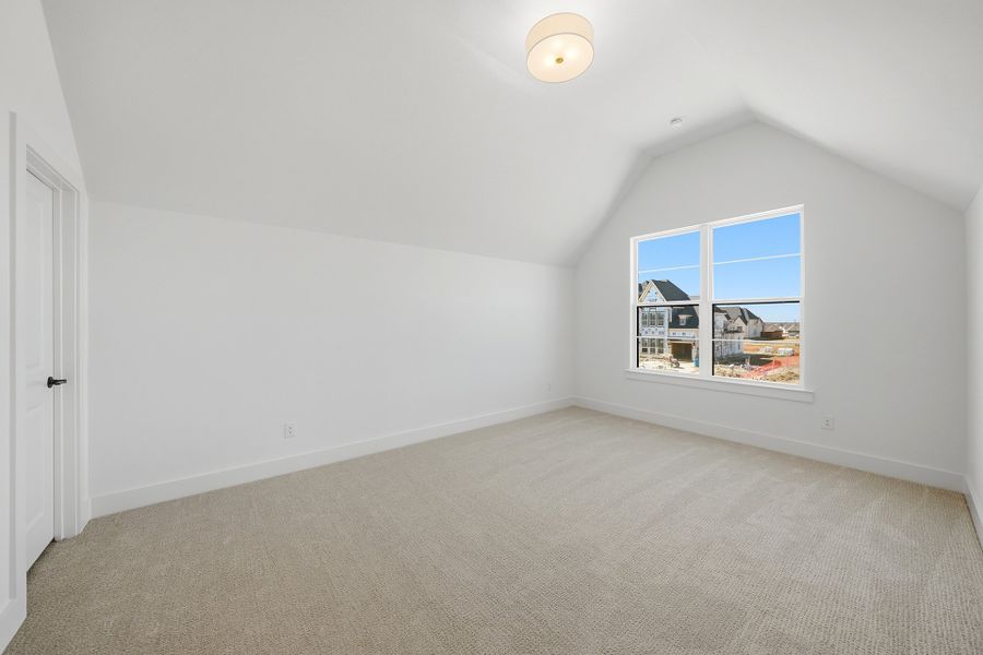 Spacious, unfurnished interior of a new home in Park Place - 80' Lots, Prosper (Image 32).