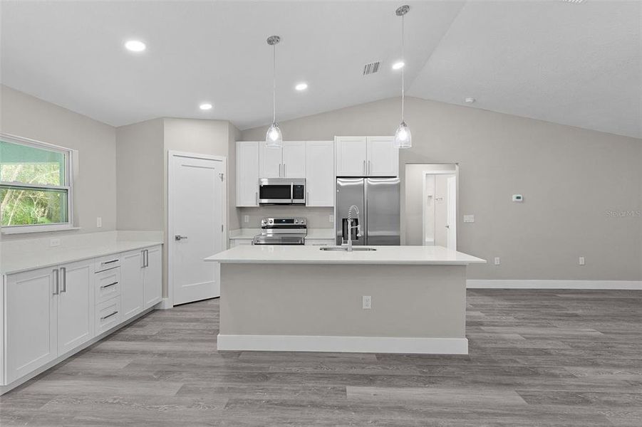 Furnished interior view inside a new home in , Ocklawaha (Image 10).