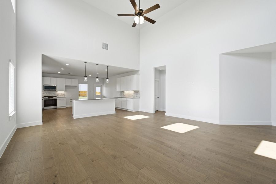Spacious, unfurnished interior of a new home in Heartland, Heartland (Image 23). Spacious, unfurnished interior of a new home in Heartland, Heartland (Image 23).
