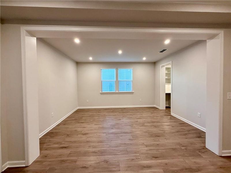 Spacious, unfurnished interior of a new home in Berkeley Mill, Cumming (Image 5).