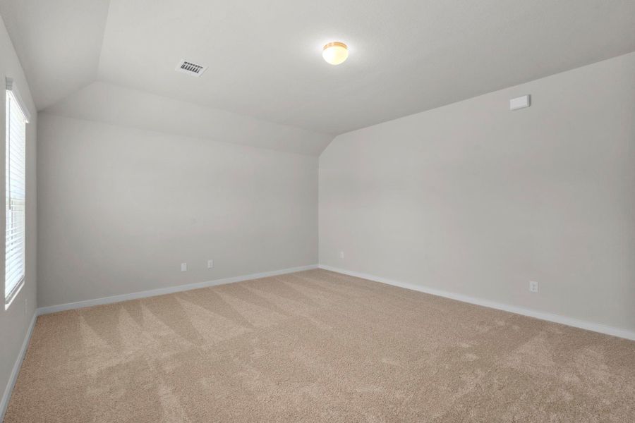 Spacious, unfurnished interior of a new home in Cypresswood Landing, Humble (Image 21).