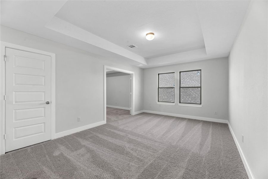 Spacious, unfurnished interior of a new home in Lago Mar - 60', Texas City (Image 12). Spacious, unfurnished interior of a new home in Lago Mar - 60', Texas City (Image 12).