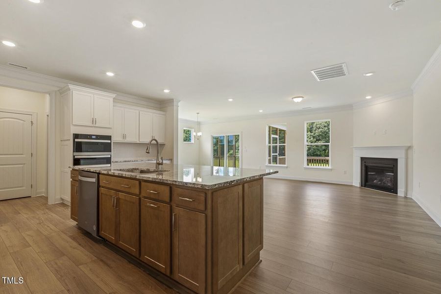 011_54716351686_o 011_54716351686_o