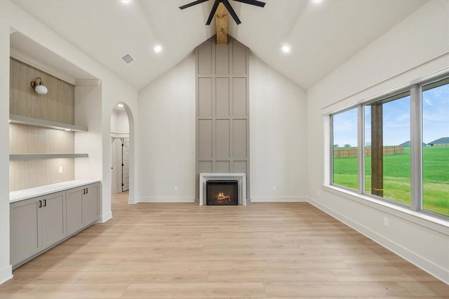 Spacious, unfurnished interior of a new home in , Lindale (Image 18).