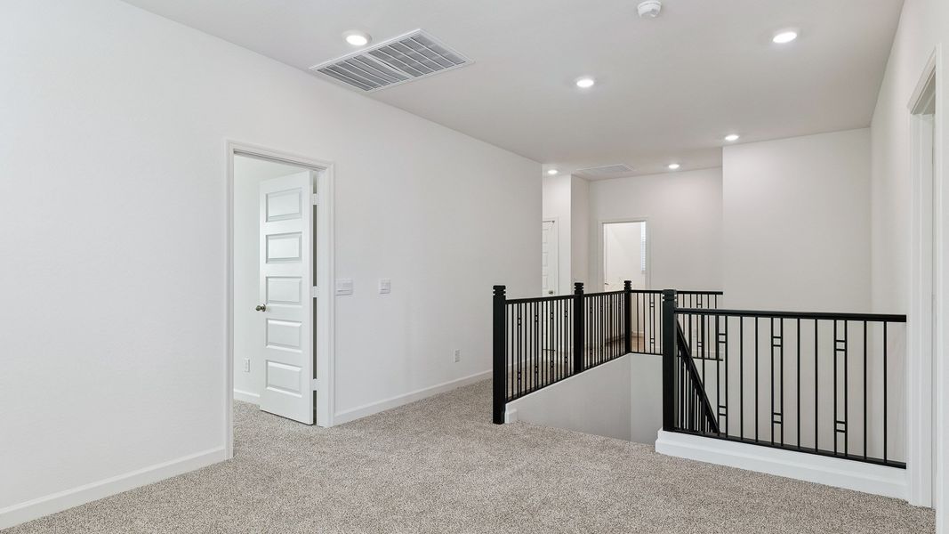 Image 38 of a home in Apache Farms.