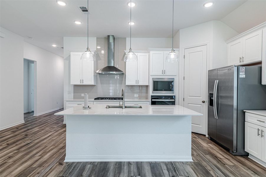 Furnished interior view inside a new home in Ellerden, Tomball (Image 11). Furnished interior view inside a new home in Ellerden, Tomball (Image 11).