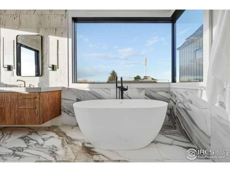 Freestanding Tub