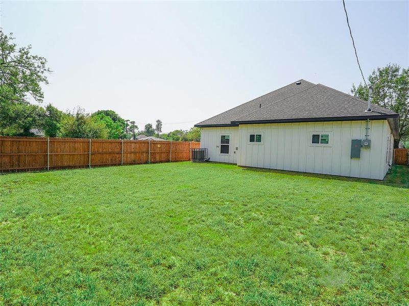 Front exterior of a new home in , Dallas, TX, highlighting curb appeal (Image 18).