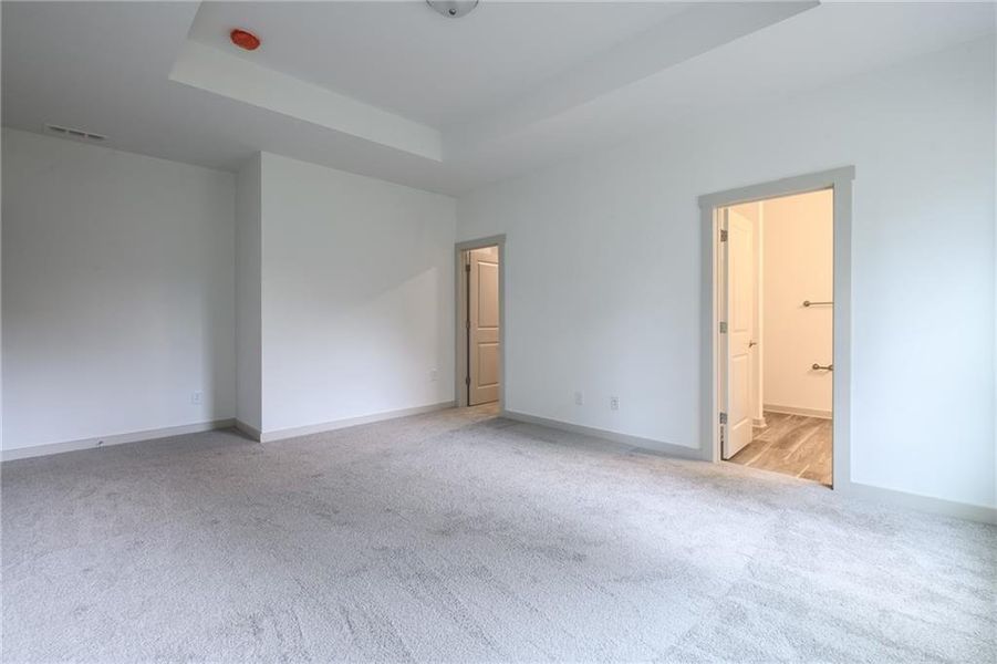 Spacious, unfurnished interior of a new home in , Lawrenceville (Image 13).