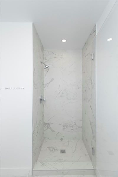 Image 12 of a home in .