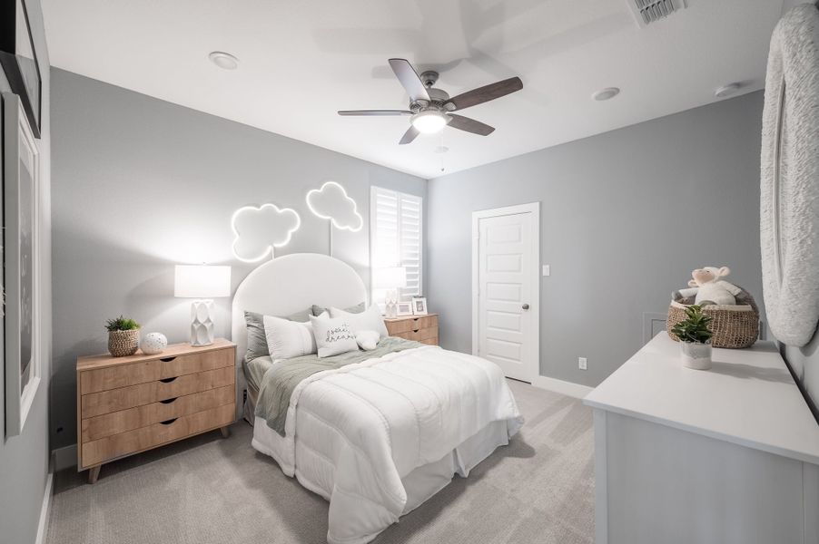 Representative furnished interior of a home built from the Verdin by Tri Pointe Homes in Pecan Ridge, Fulshear (Image 12).