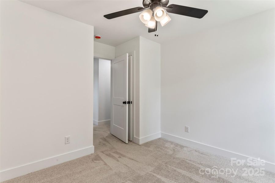 Image 34 of a home in .