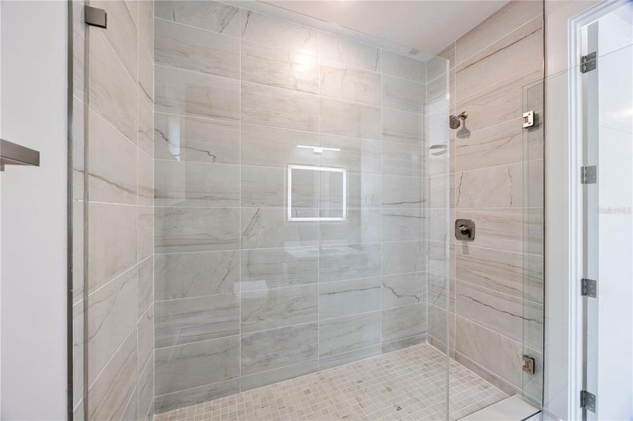 Image 50 of a home in .