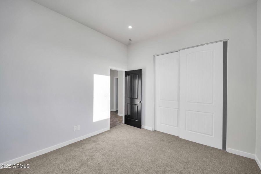 22548 W Huntington Dr-26_(2048) 22548 W Huntington Dr-26_(2048)