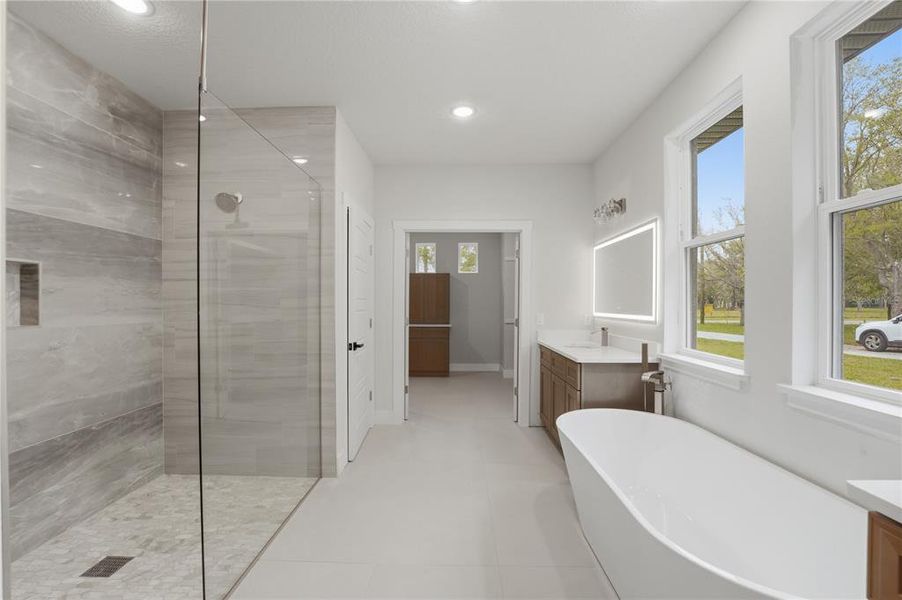 Furnished interior view inside a new home in , Kissimmee (Image 7).