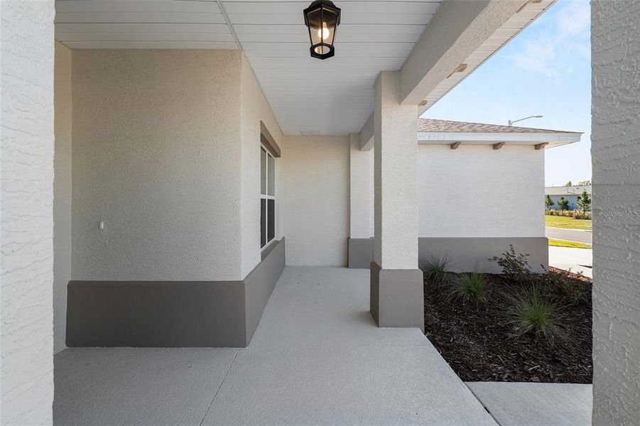 Exterior details and patio area of a home in , Ocala (Image 31).