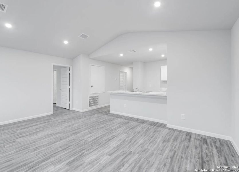 Spacious, unfurnished interior of a new home in The Park, Uvalde (Image 10).