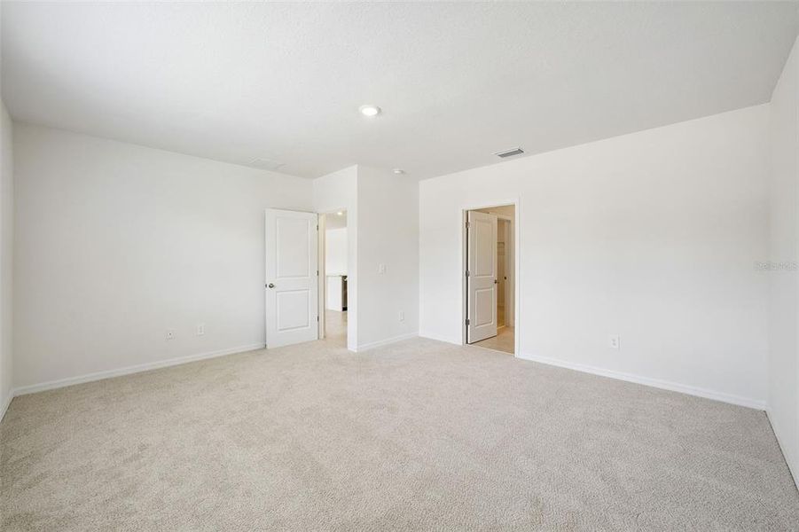 Spacious, unfurnished interior of a new home in Pine Ridge Meadows, Hudson (Image 47).