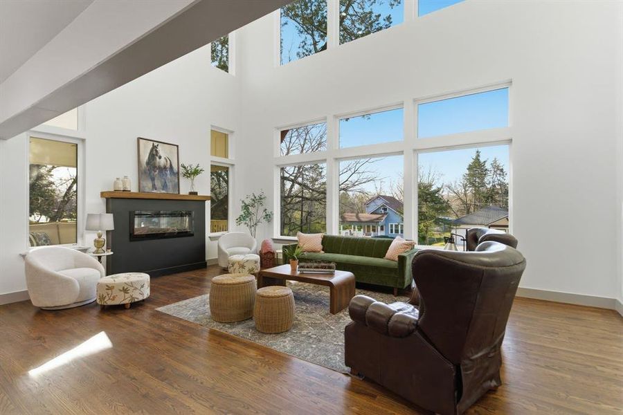 Furnished interior view inside a new home in , Denison (Image 12).