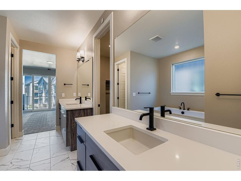 Furnished interior view inside a new home in Baseline, Broomfield (Image 33).