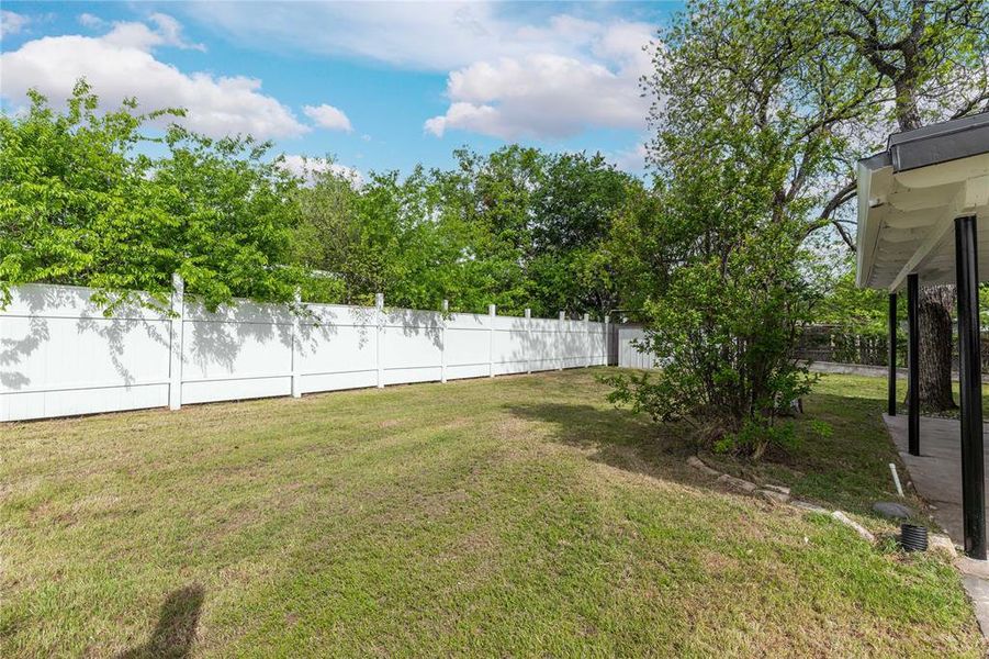 Exterior details and patio area of a home in , Coleman (Image 23).