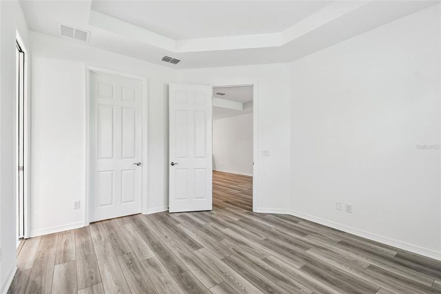 Spacious, unfurnished interior of a new home in Sweetwater at Lakewood Ranch, Lakewood Ranch (Image 27).