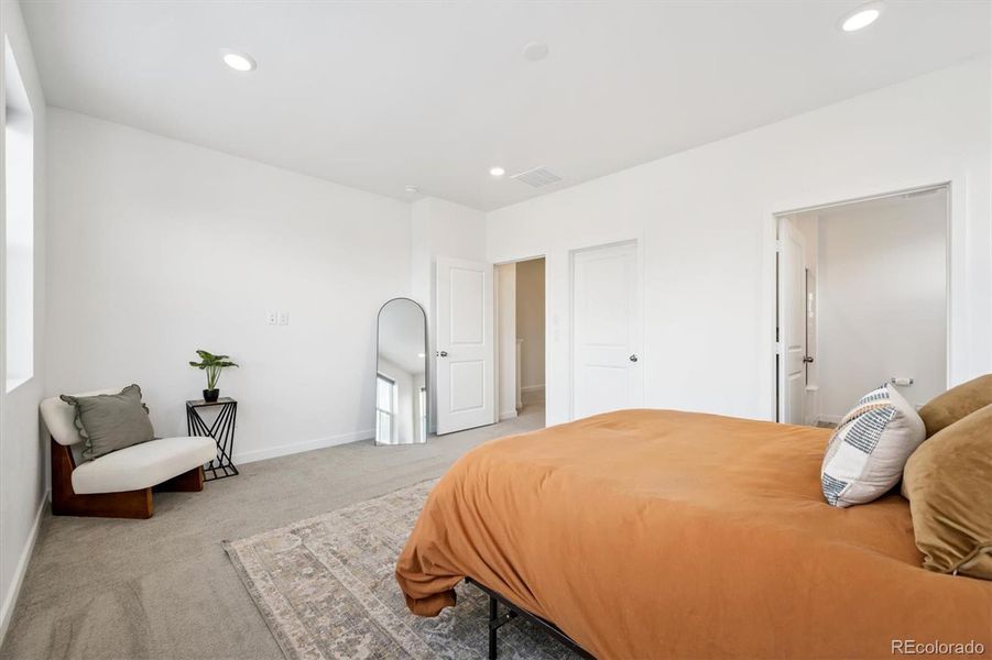 Furnished interior view inside a new home in , Lafayette (Image 28).