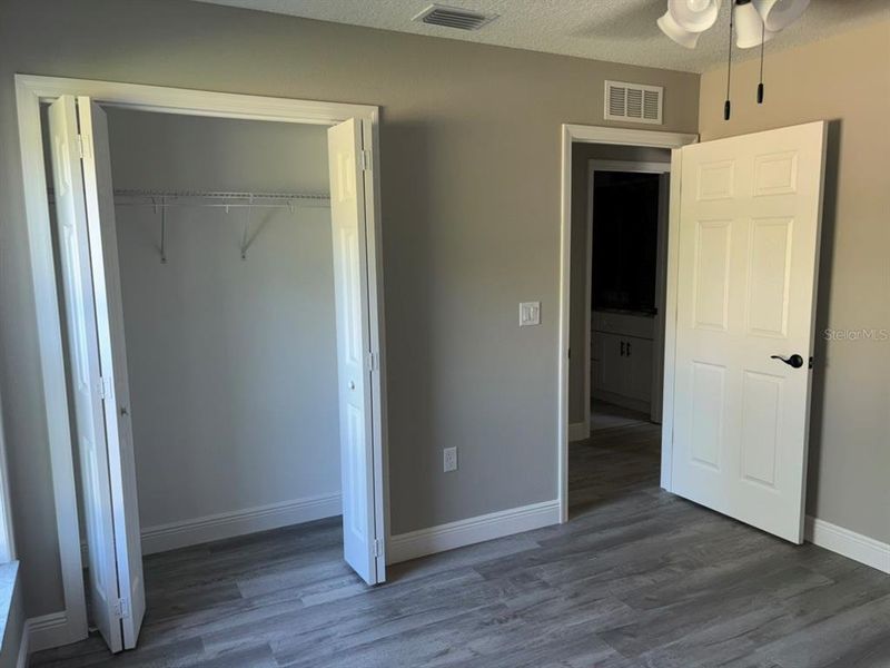 Spacious, unfurnished interior of a new home in , Dunnellon (Image 29).
