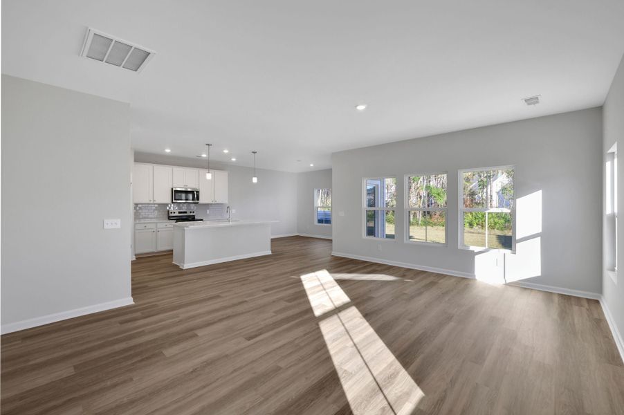 4br New Home in Pooler, GA.  - Slide 16