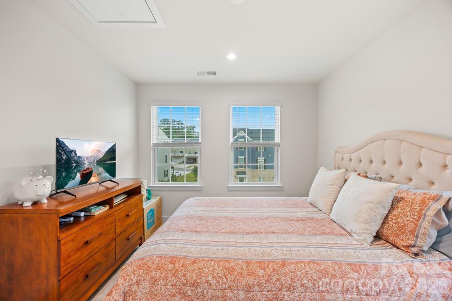 Guest room 1
