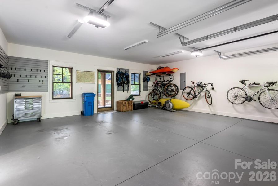 Image 46 of a home in .