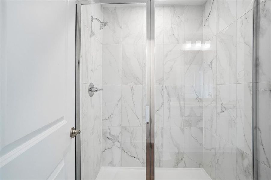 Close-up of interior finishes inside a home in Twin Oaks, Zephyrhills (Image 16).